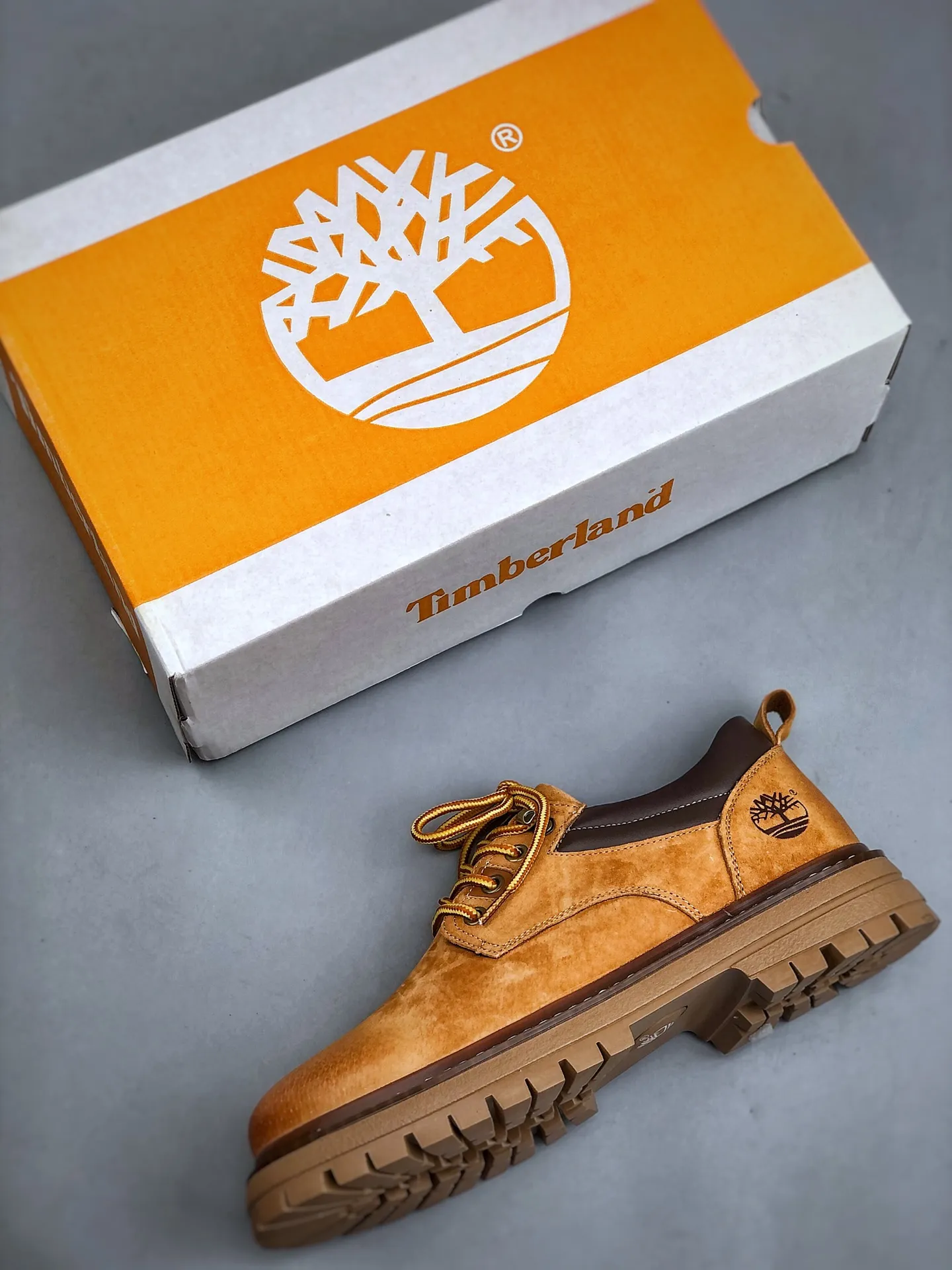 Local pick-up💰520 supports store release. New goods🚀#Timberland Timberland/Timberland classic outdoor low-top work casual shoes. Classic re-creation. Brand new upgrade. Guangdong factory quality. Original box and original packaging. The fabric is made of Italian 🇮🇹 top matte cowhide. It is paired with anti-odor and anti-corrosion genuine leather latex insoles to give you a perfect wearing experience. High-quality and durable. A must-have for sportsmen. Specialized in treating those who are not handsome. High quality and first-class feel. Exclusive supply. Size: 39-44 (one size larger)